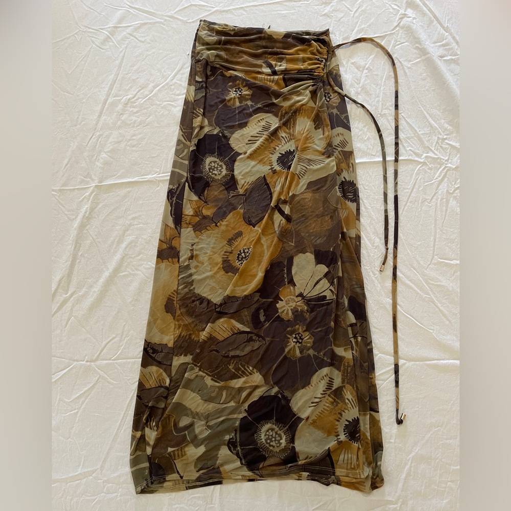 NWOT- FREE PEOPLE Earthy Floral Maxi Skirt Size S